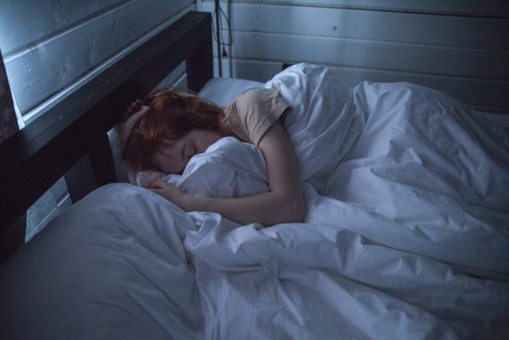 Vous avez du mal à dormir ? Votre guide pour mieux vous reposer commence ici